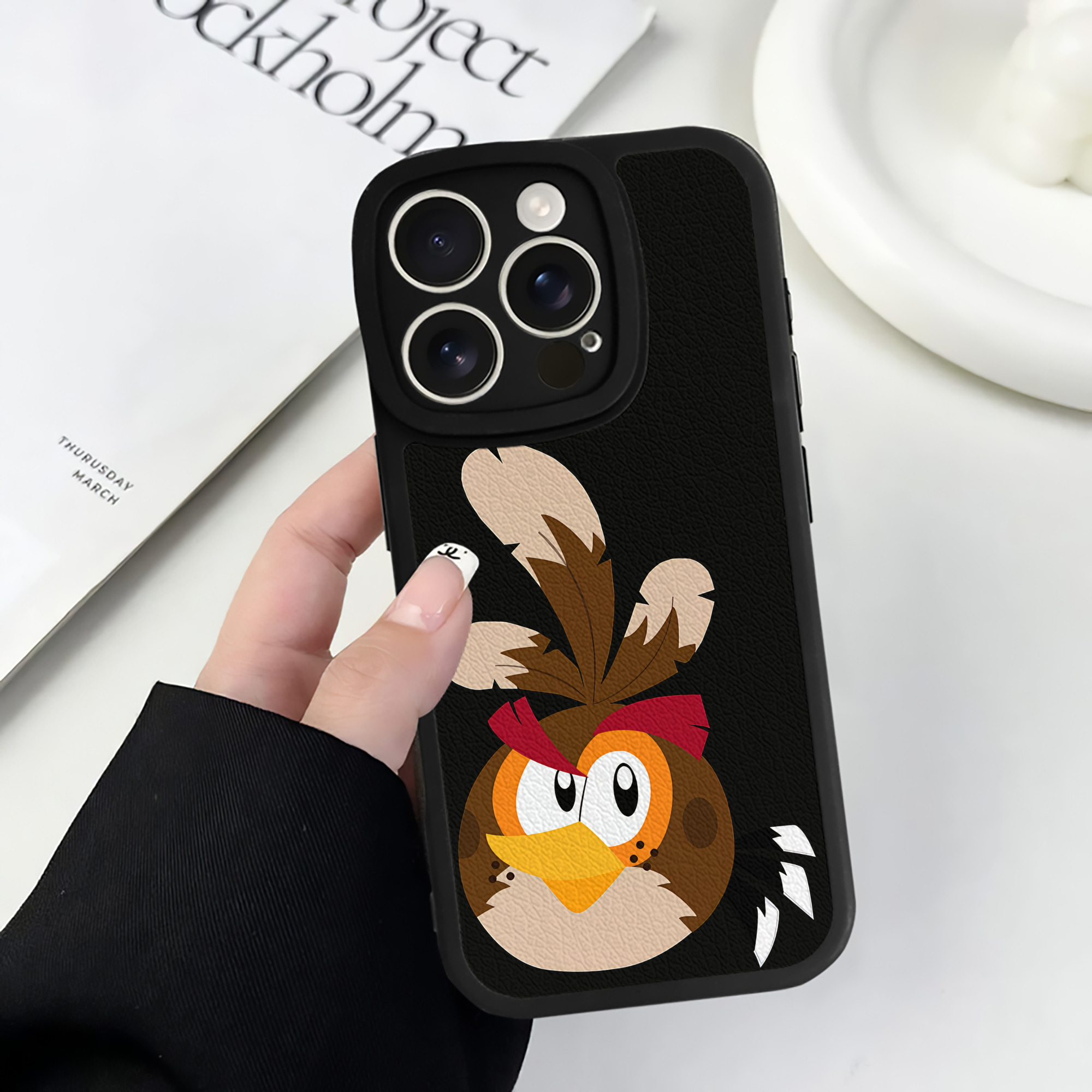 （画像用） Angry Birds アングリーバード 【iPhone 16シリーズ対応】シリコンスマホケース（レザー調） 材質：シリコン